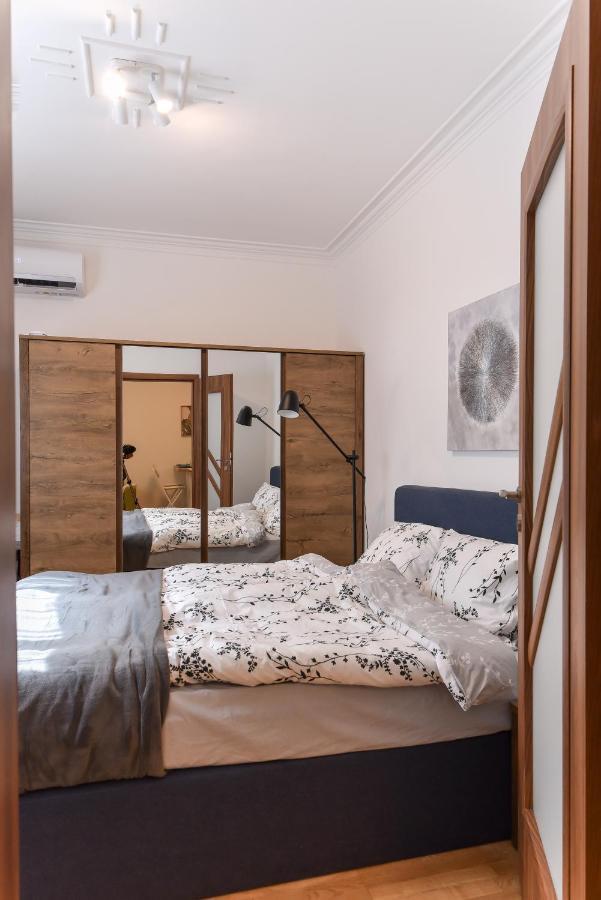 Cosy & Renovated 2Bd Flat Near Vitoshka By Flat Mаnager Apartment Sofia Exterior photo