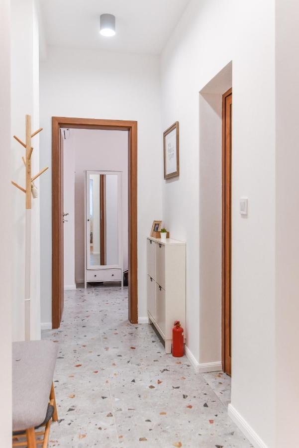 Cosy & Renovated 2Bd Flat Near Vitoshka By Flat Mаnager Apartment Sofia Exterior photo
