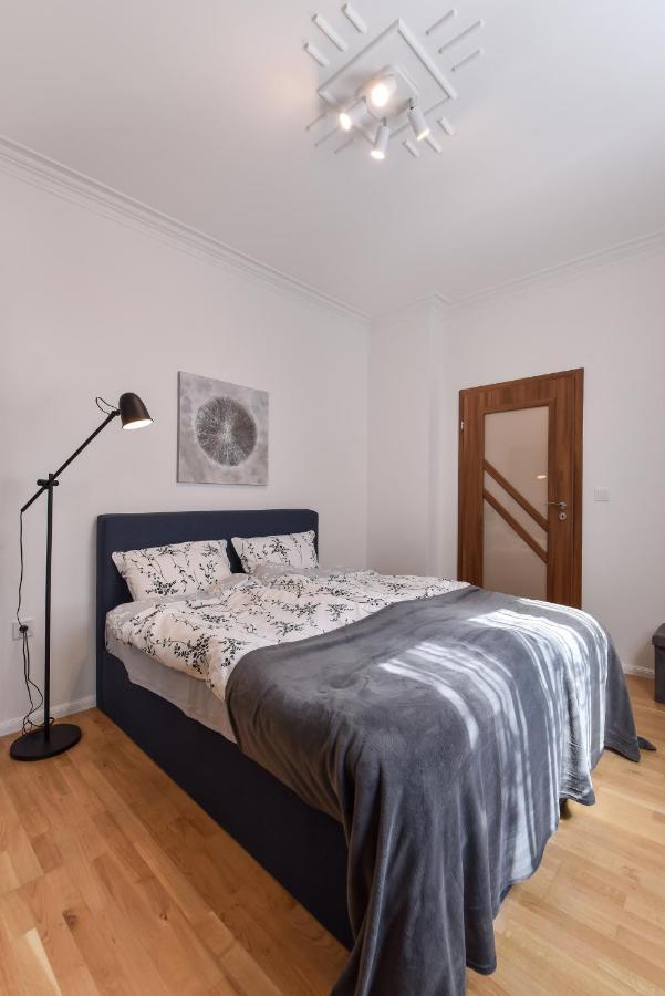 Cosy & Renovated 2Bd Flat Near Vitoshka By Flat Mаnager Apartment Sofia Exterior photo